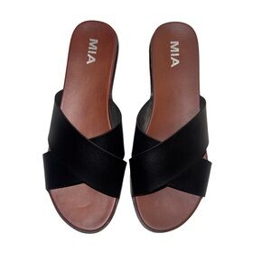 MIA Women's Black Slide Sandals women’s 9.5 New